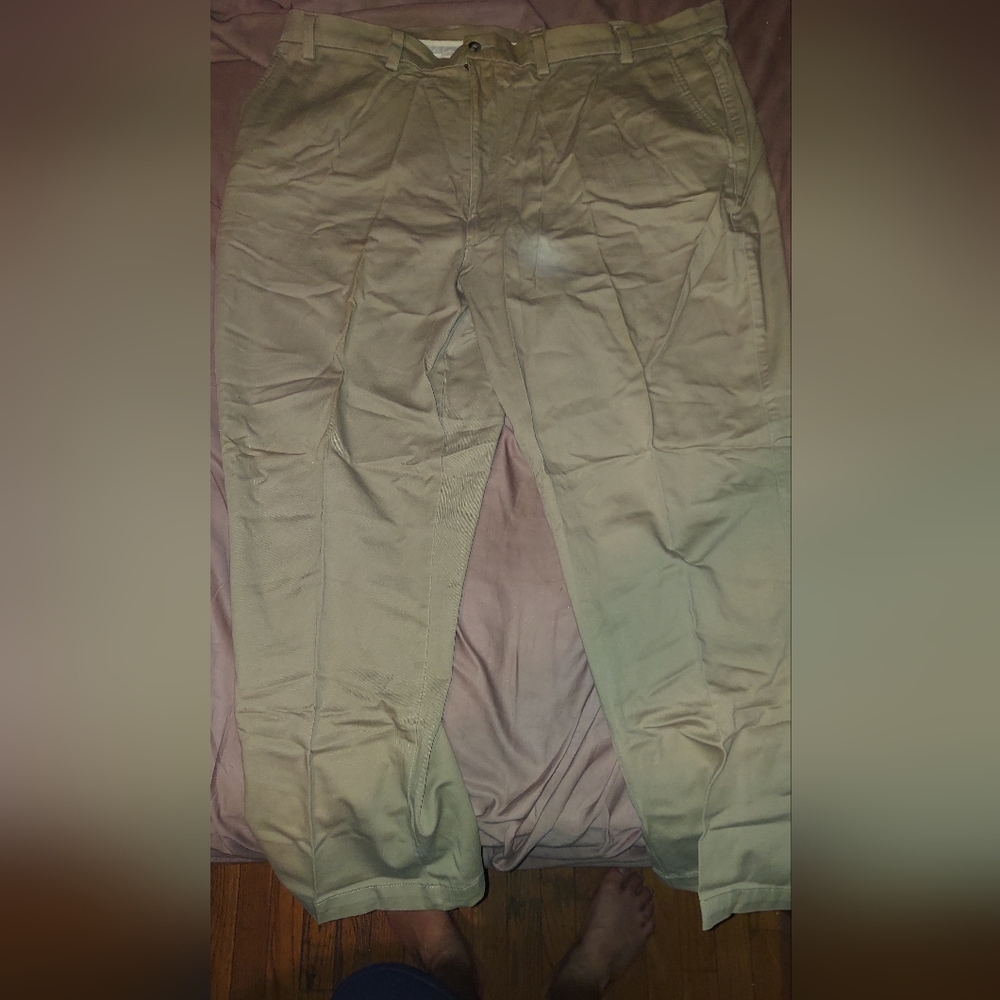 Roundtree & Yorke Easy Care Cotton Khakis 44X29 GREAT condition🔥🔥